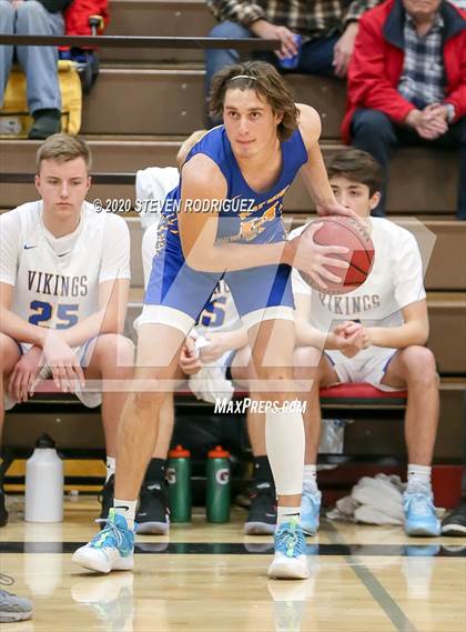 Thumbnail 1 in Ripon Christian vs. South Tahoe photogallery.