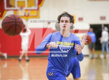 Thumbnail 2 in Ripon Christian vs. South Tahoe photogallery.