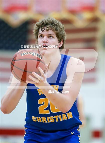Thumbnail 2 in Ripon Christian vs. South Tahoe photogallery.