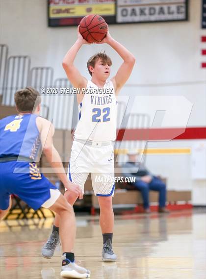 Thumbnail 3 in Ripon Christian vs. South Tahoe photogallery.