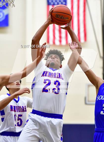 Thumbnail 1 in South San Antonio Vs San Antonio Memorial (SAISD Invitational) photogallery.