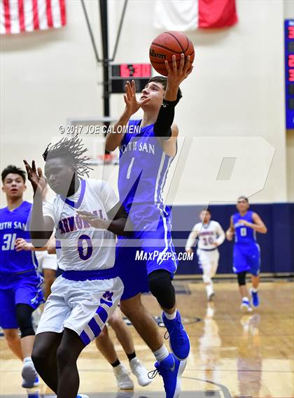 Thumbnail 3 in South San Antonio Vs San Antonio Memorial (SAISD Invitational) photogallery.