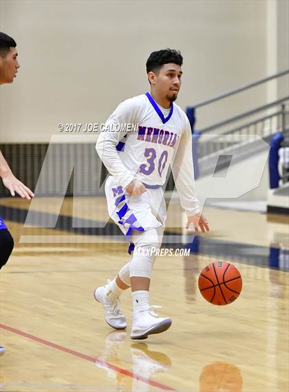 Thumbnail 2 in South San Antonio Vs San Antonio Memorial (SAISD Invitational) photogallery.