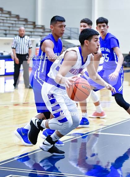 Thumbnail 2 in South San Antonio Vs San Antonio Memorial (SAISD Invitational) photogallery.