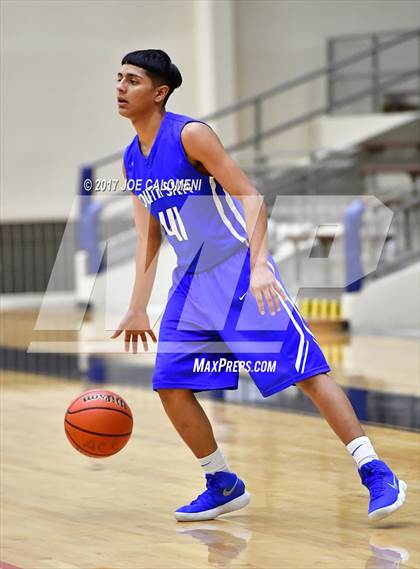 Thumbnail 2 in South San Antonio Vs San Antonio Memorial (SAISD Invitational) photogallery.