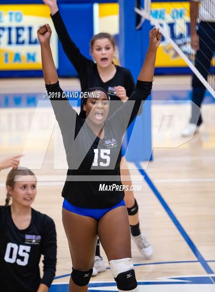 Thumbnail 1 in Bakersfield Christian vs. Ontario Christian (CIF State SOCAL D2 Round One) photogallery.