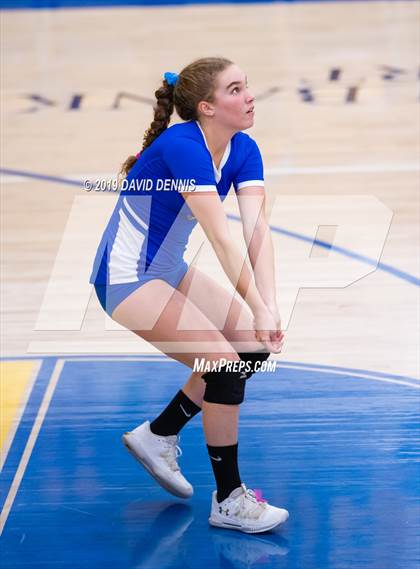 Thumbnail 2 in Bakersfield Christian vs. Ontario Christian (CIF State SOCAL D2 Round One) photogallery.