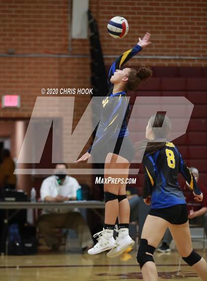 Thumbnail 3 in Casa Grande @ Salpointe Catholic photogallery.