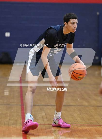 Thumbnail 2 in Rancho vs. Casteel (Tarkanian Classic) photogallery.