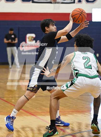 Thumbnail 3 in Rancho vs. Casteel (Tarkanian Classic) photogallery.