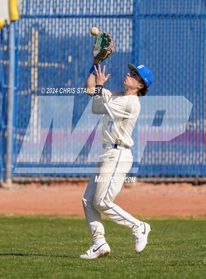 Thumbnail 2 in Youngker vs. Fountain Hills photogallery.