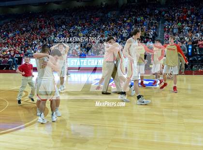 Thumbnail 2 in West Texas vs. Thorndale (UIL 2A Final) photogallery.