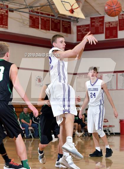 Thumbnail 2 in Biggs vs. Los Molinos (Love of the Game) photogallery.