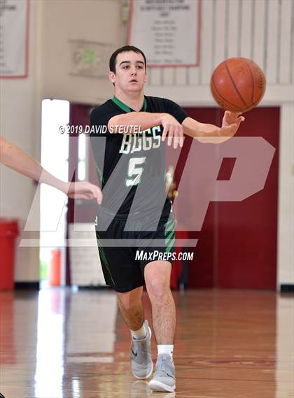 Thumbnail 2 in Biggs vs. Los Molinos (Love of the Game) photogallery.