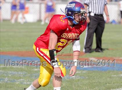 Thumbnail 3 in 22nd Maine Shrine Lobster Bowl Classic (East vs. West) photogallery.