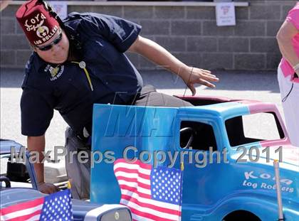 Thumbnail 3 in 22nd Maine Shrine Lobster Bowl Classic (East vs. West) photogallery.