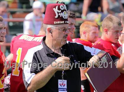 Thumbnail 2 in 22nd Maine Shrine Lobster Bowl Classic (East vs. West) photogallery.