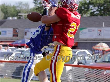 Thumbnail 2 in 22nd Maine Shrine Lobster Bowl Classic (East vs. West) photogallery.