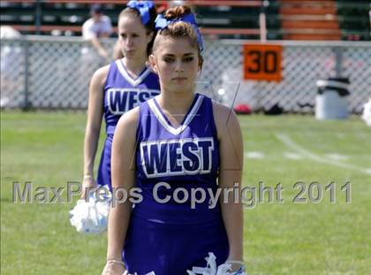 Thumbnail 3 in 22nd Maine Shrine Lobster Bowl Classic (East vs. West) photogallery.