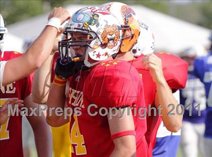 Thumbnail 2 in 22nd Maine Shrine Lobster Bowl Classic (East vs. West) photogallery.
