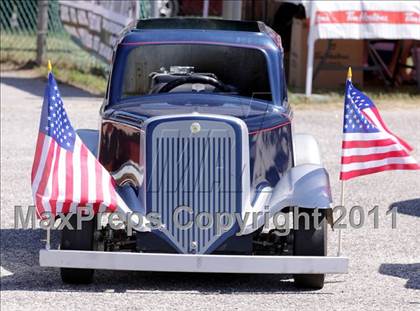 Thumbnail 3 in 22nd Maine Shrine Lobster Bowl Classic (East vs. West) photogallery.