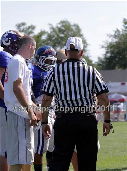 Thumbnail 2 in 22nd Maine Shrine Lobster Bowl Classic (East vs. West) photogallery.