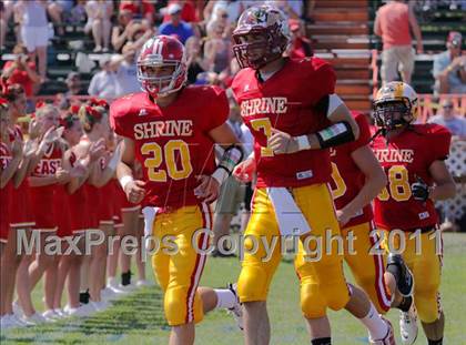 Thumbnail 3 in 22nd Maine Shrine Lobster Bowl Classic (East vs. West) photogallery.