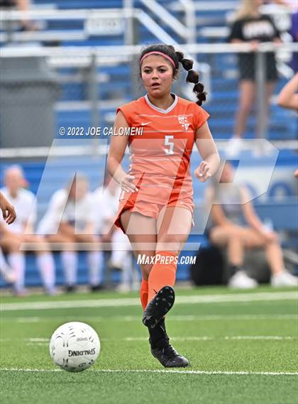 Thumbnail 2 in Boerne vs Celina (UIL 4A Girls Soccer State Semifinal) photogallery.