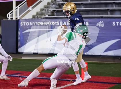 Thumbnail 2 in Bayport-Blue Point vs. Seaford Division IV Long Island Championship photogallery.