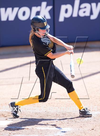 Thumbnail 1 in Ventura vs Santa Monica (CIF SS D4 Final) photogallery.