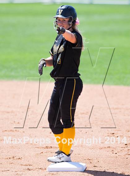 Thumbnail 2 in Ventura vs Santa Monica (CIF SS D4 Final) photogallery.
