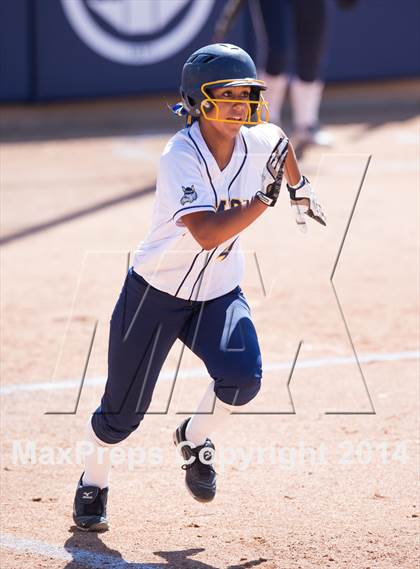 Thumbnail 3 in Ventura vs Santa Monica (CIF SS D4 Final) photogallery.