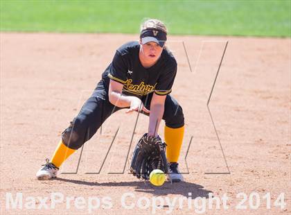 Thumbnail 2 in Ventura vs Santa Monica (CIF SS D4 Final) photogallery.