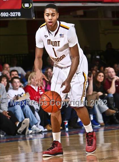 Thumbnail 3 in Clarkstown South vs Mt. Vernon (Section 1 Class AA Semifinal) photogallery.