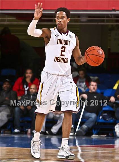 Thumbnail 3 in Clarkstown South vs Mt. Vernon (Section 1 Class AA Semifinal) photogallery.