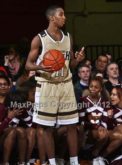 Thumbnail 3 in Clarkstown South vs Mt. Vernon (Section 1 Class AA Semifinal) photogallery.