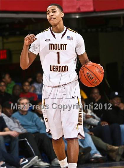 Thumbnail 2 in Clarkstown South vs Mt. Vernon (Section 1 Class AA Semifinal) photogallery.