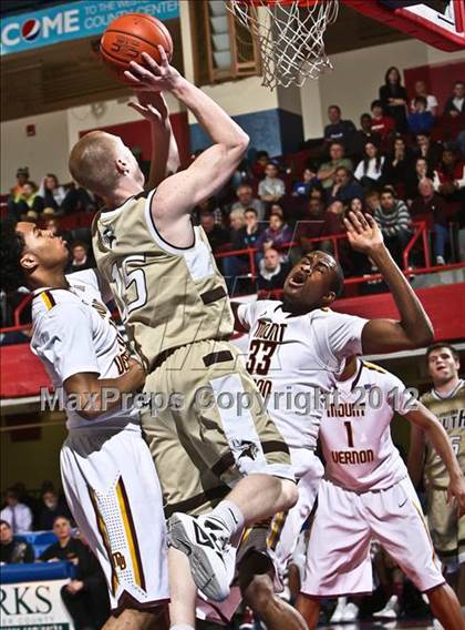 Thumbnail 2 in Clarkstown South vs Mt. Vernon (Section 1 Class AA Semifinal) photogallery.