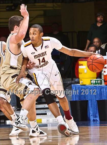 Thumbnail 3 in Clarkstown South vs Mt. Vernon (Section 1 Class AA Semifinal) photogallery.