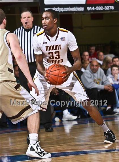 Thumbnail 2 in Clarkstown South vs Mt. Vernon (Section 1 Class AA Semifinal) photogallery.