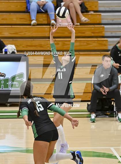 Thumbnail 2 in Zionsville vs McCutcheon photogallery.