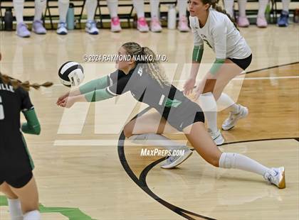 Thumbnail 2 in Zionsville vs McCutcheon photogallery.