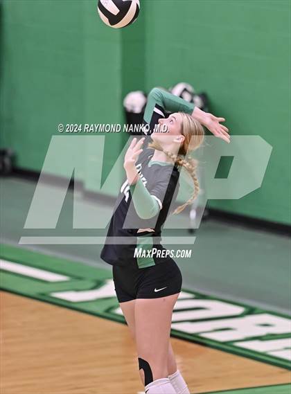 Thumbnail 3 in Zionsville vs McCutcheon photogallery.