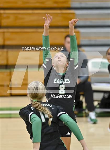 Thumbnail 2 in Zionsville vs McCutcheon photogallery.