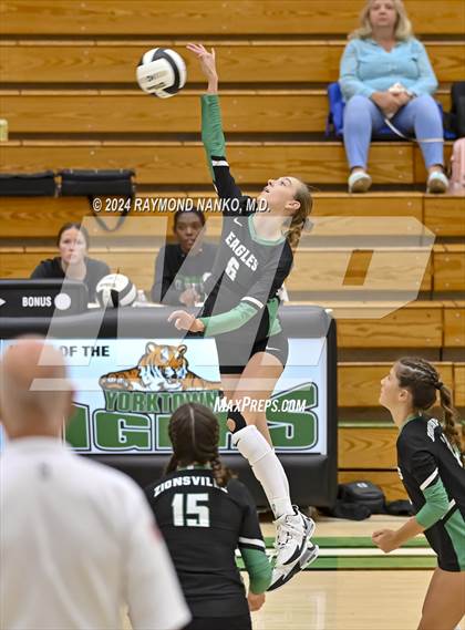 Thumbnail 3 in Zionsville vs McCutcheon photogallery.