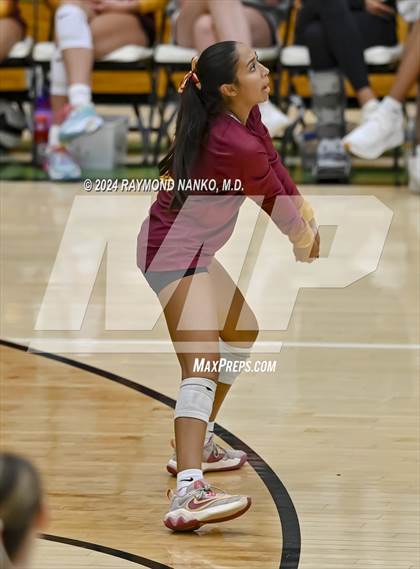 Thumbnail 3 in Zionsville vs McCutcheon photogallery.