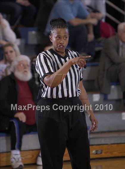 Thumbnail 1 in Amherst Central vs Grand Island (Section VI Class A Final) photogallery.