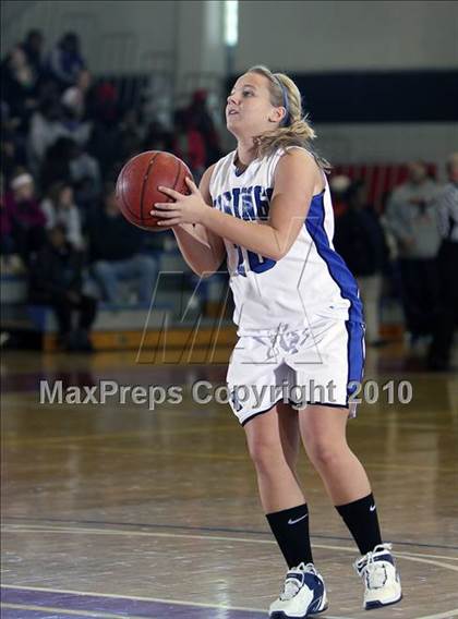 Thumbnail 2 in Amherst Central vs Grand Island (Section VI Class A Final) photogallery.