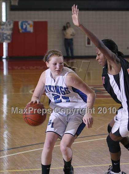 Thumbnail 2 in Amherst Central vs Grand Island (Section VI Class A Final) photogallery.