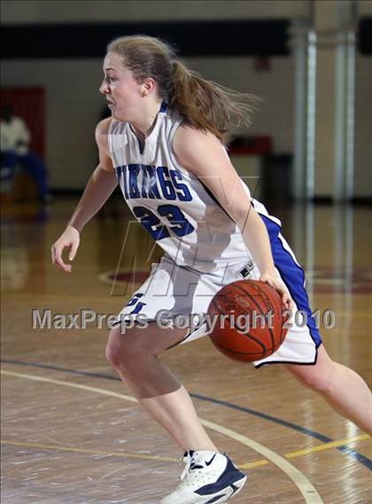 Thumbnail 3 in Amherst Central vs Grand Island (Section VI Class A Final) photogallery.